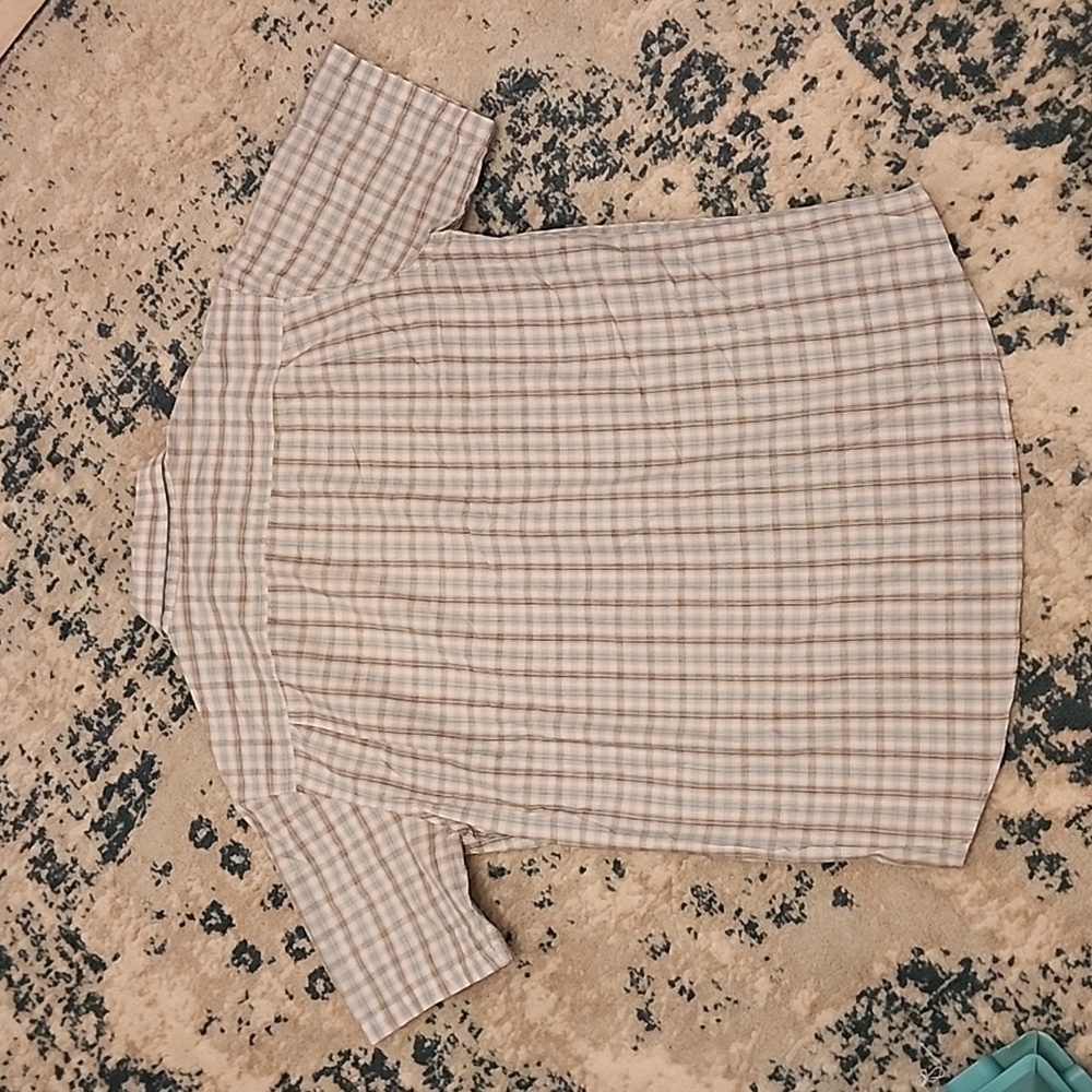 2 Gap Button Down Polos - image 7